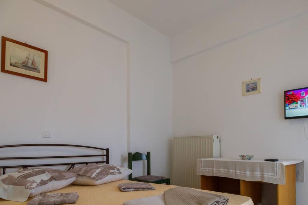 Ρήγας: Όμορφα Στο Μεσολόγγι, Διαμέρισμα Β2 Exterior photo